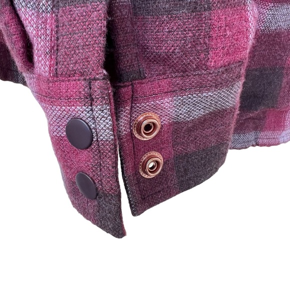 Prana Plaid flannel shirt, size Small - Picture 6 of 10